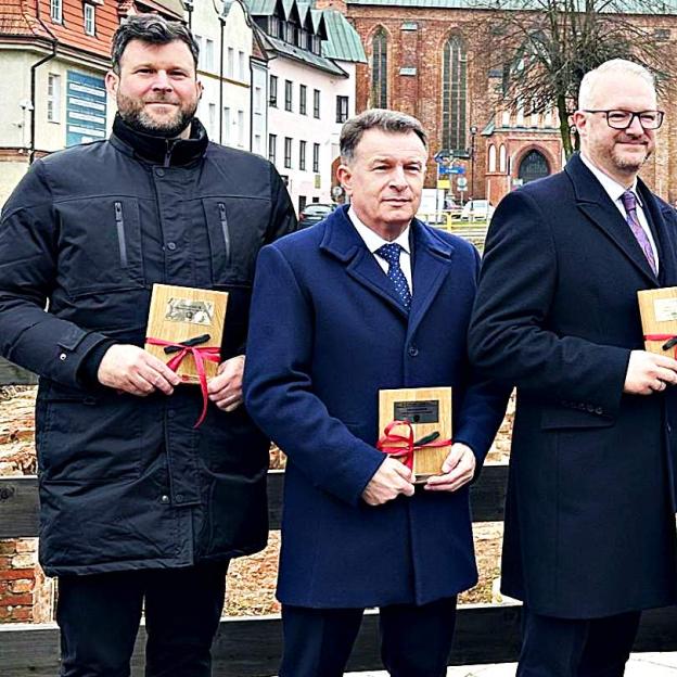 Generalna konserwator zabytków Bożena Żelazowska: Wspieramy odbudowę Ratusza w Braniewie